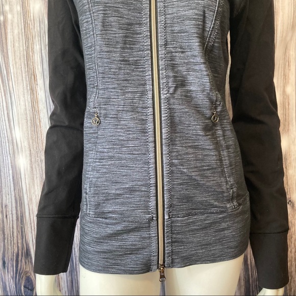 Lululemon Daily Yoga Jacket - Picture 3 of 9